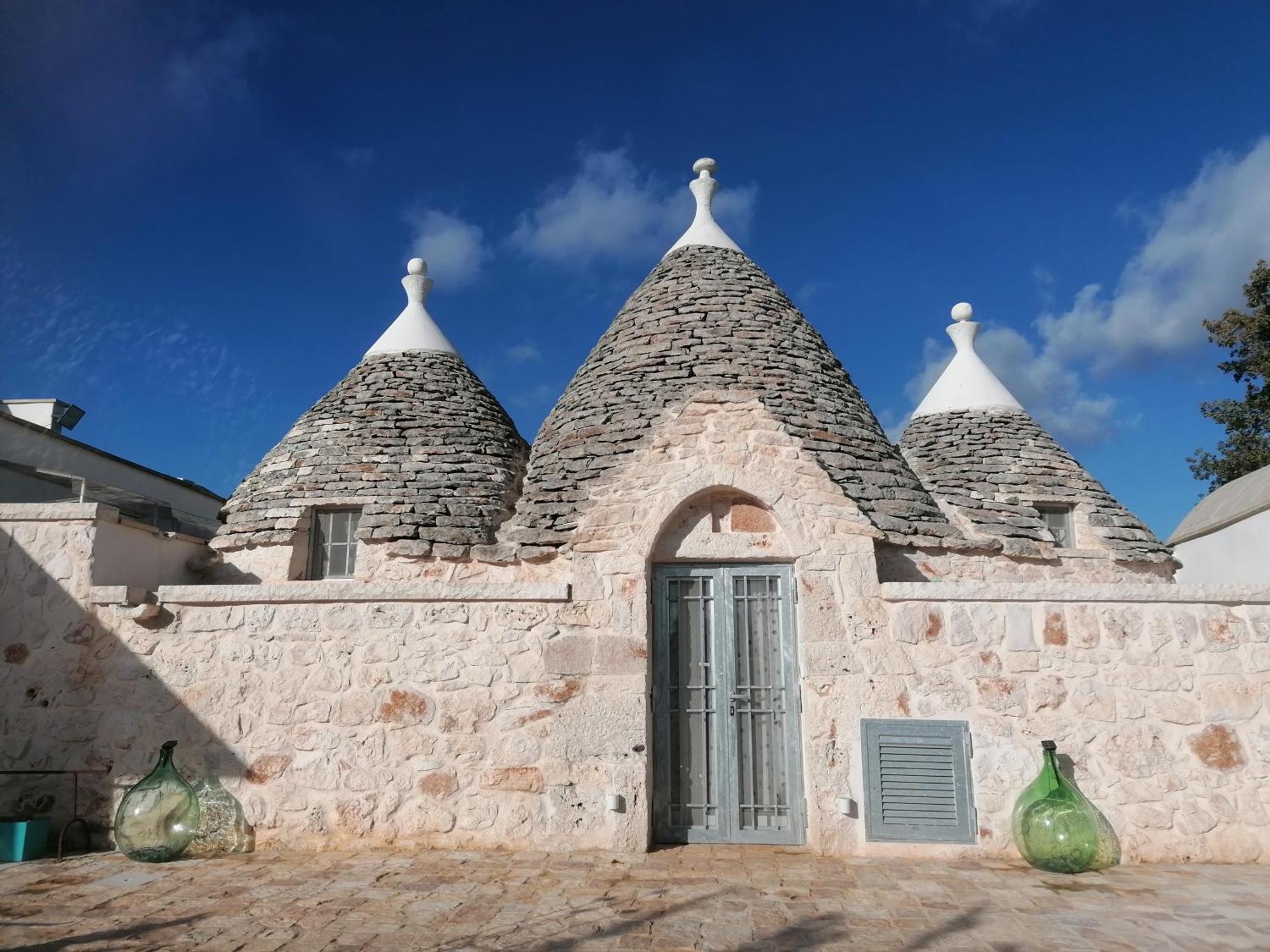 Trullo Del Sol Guest House Ceglie Messapica Exterior photo